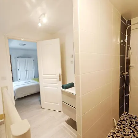 Prázdninový dům Charming House Between Land & Sea